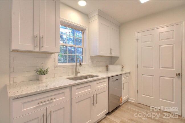 Building Photo - 205 N Church St