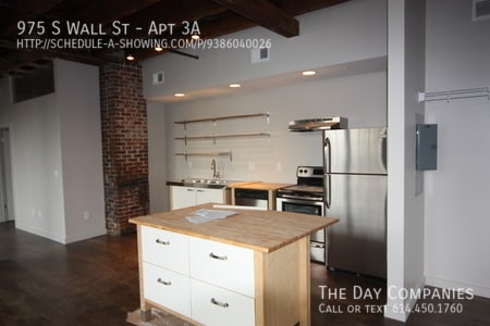 Building Photo - 975 S Wall St