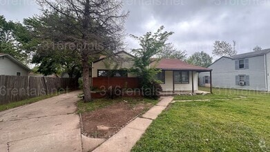 Building Photo - 752 N Westridge Dr