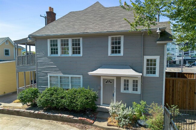 4037-4039 Roswell St - 4037-4039 Roswell St Apartment