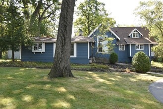 Building Photo - 769 Arrowhead Dr