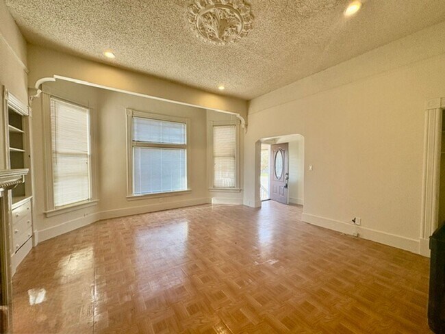 Foto del edificio - Charming 1/1 in downtown San Jose