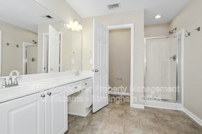 Building Photo - 963 Old Cahaba Dr
