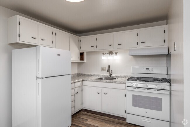 1 habitación, 1 baño - 700 pies cuadrados - Cocina - Clayton Village Apartments
