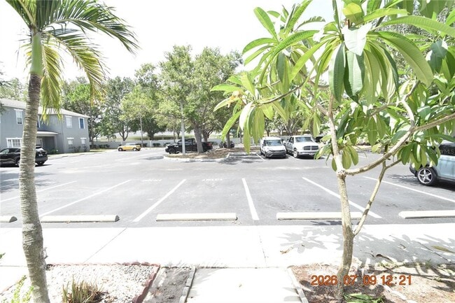 Building Photo - 13121 Kings Crossing Dr