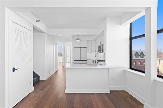 Building Photo - 300 Communipaw Ave