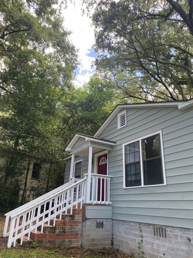 Photo - 1501 Proctor St House