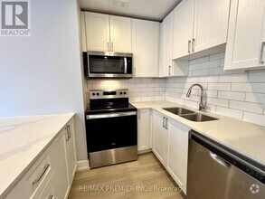 Building Photo - 3046-3046 Jaguar Valley Dr