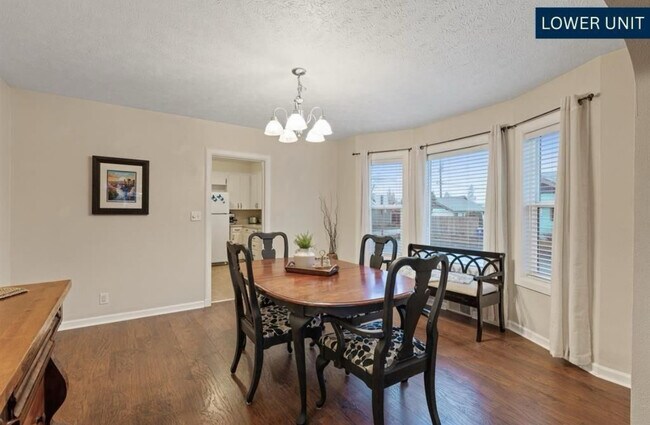 Foto del edificio - 1527 W Knox Ave