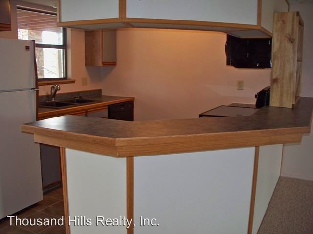 Building Photo - 112 Overlook Dr