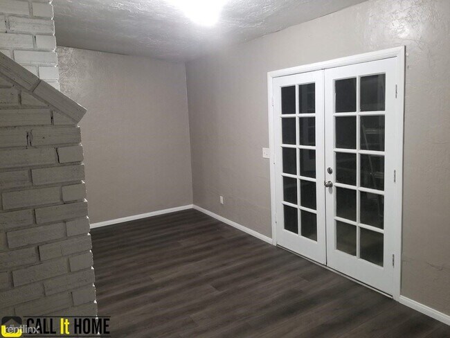 Foto del edificio - 4 br, 2 bath House - Oak Glen #Unit 1