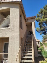 Building Photo - 2110 Los Feliz St