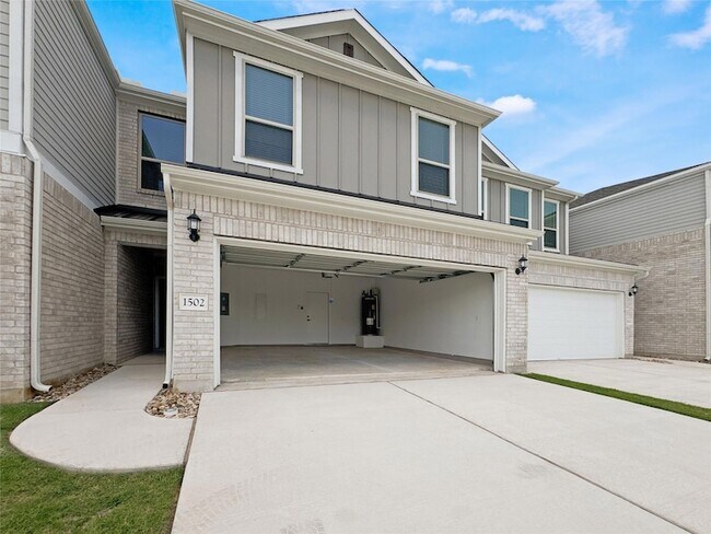 Foto del edificio - 2725 Woodall Dr