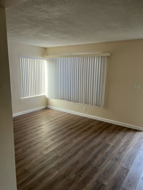 Foto del edificio - 2108 San Anseline Ave