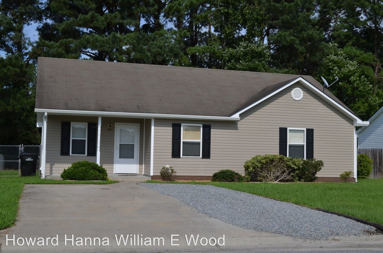 Primary Photo - 124 Summerfield St