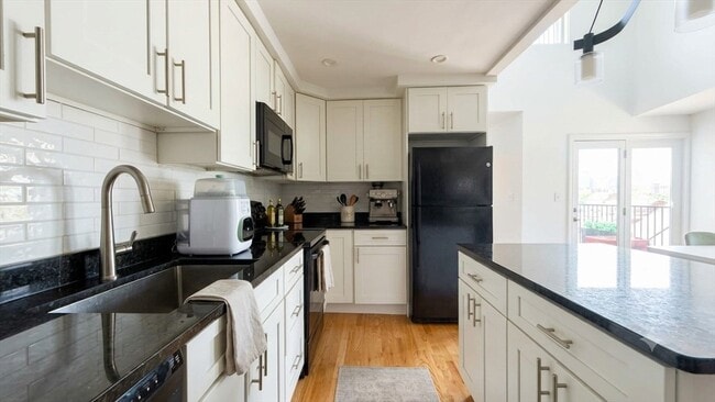 Building Photo - 159 Dorchester St