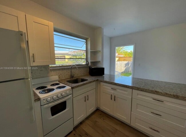 Foto del edificio - 1810 SW 33rd Ave