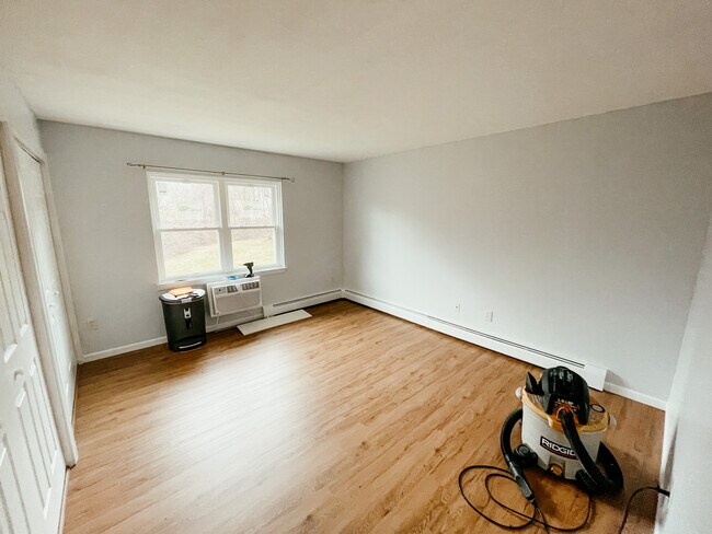 Master Bedroom - 21 Balance Rock Rd