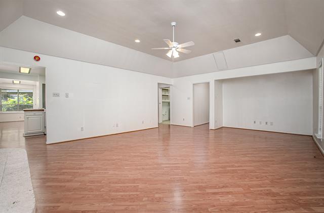 Foto del edificio - 4304 Harvey Dr