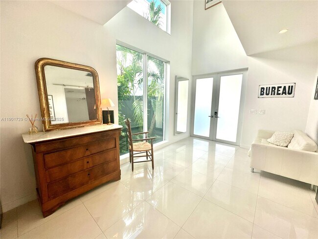 Foto del edificio - 1668 SW 29th Ave