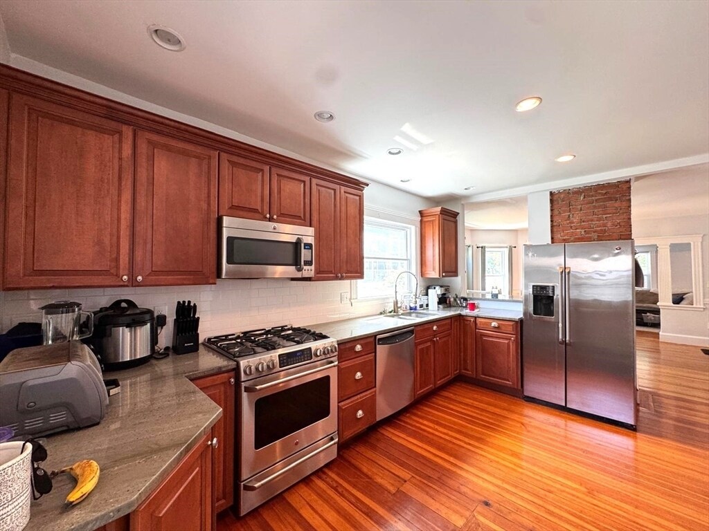 Foto principal - 119 Warren St