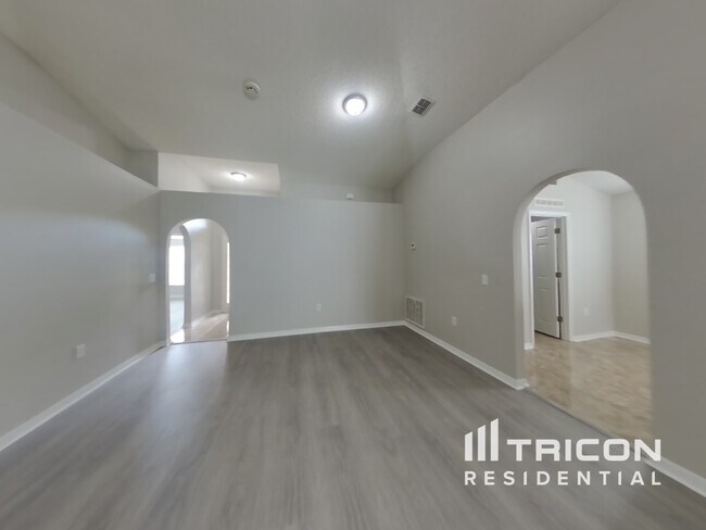 Foto del edificio - 11353 Nettlebrook St E