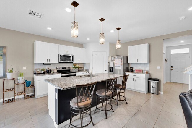 Building Photo - 473 Archway Pl