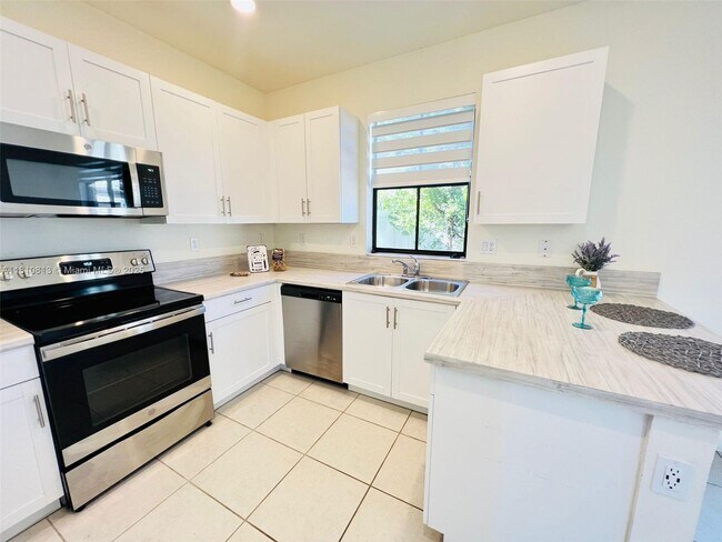 Foto del edificio - 3309 W 111th Pl