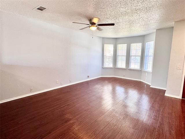 Foto del edificio - 6723 Ambercrest Dr