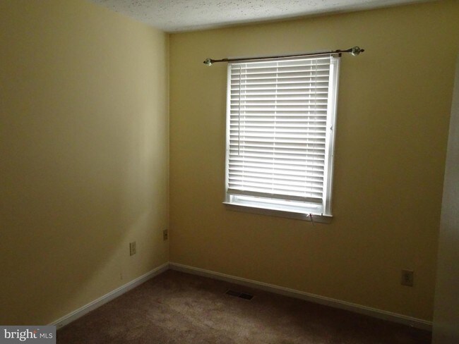 Building Photo - 2345 Wakefield Cir