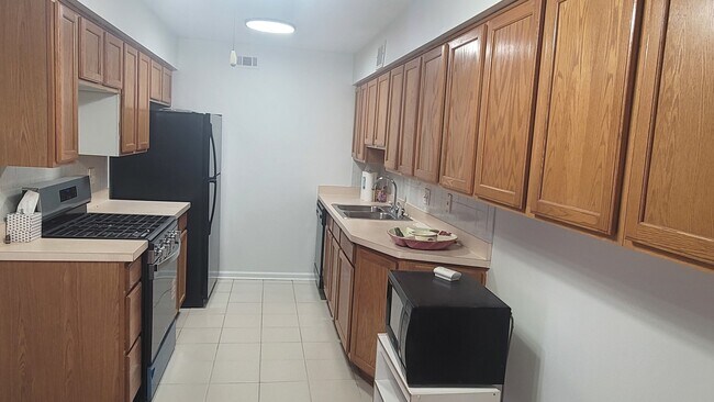 Foto del edificio - 1603 N Windsor Dr