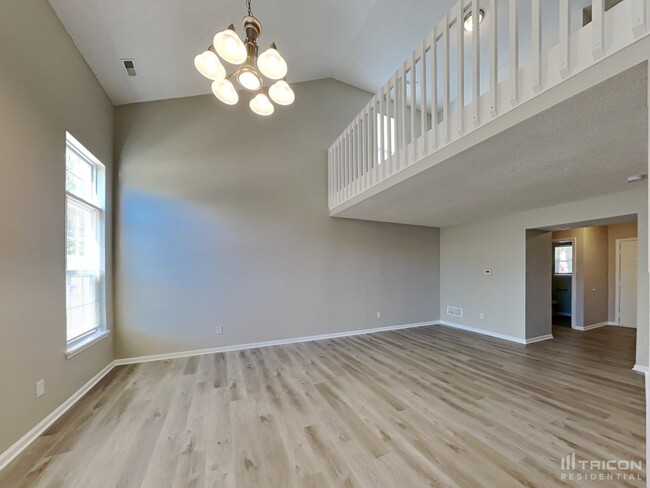 Building Photo - 7210 Kimble Dr