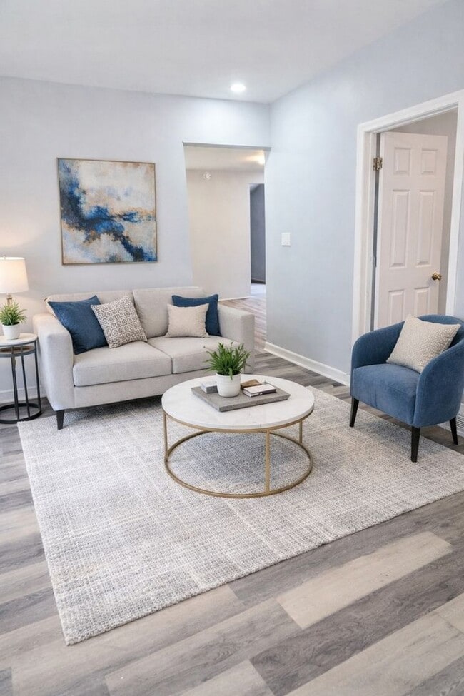 Building Photo - 53 Mill St