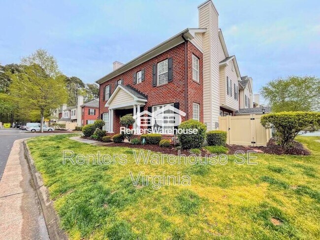 Building Photo - 5989 Ludington Dr