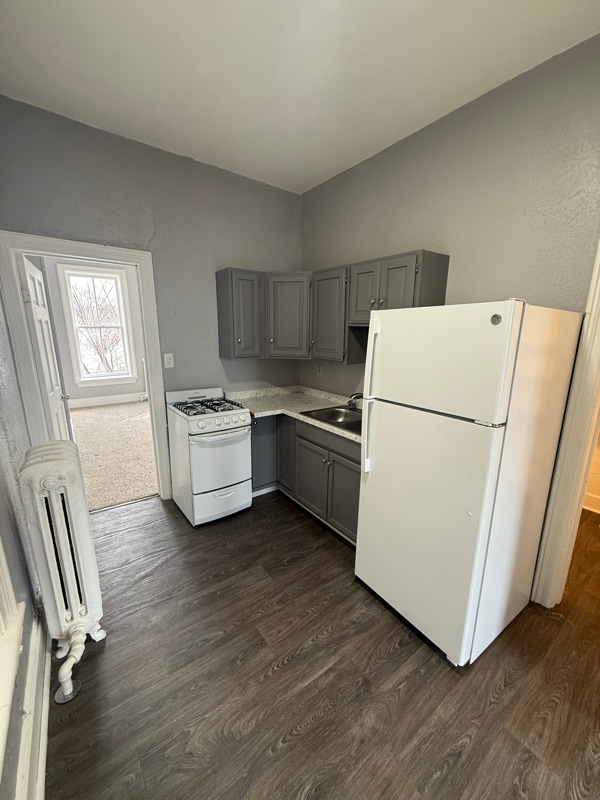 Building Photo - 4 Riverside Ave