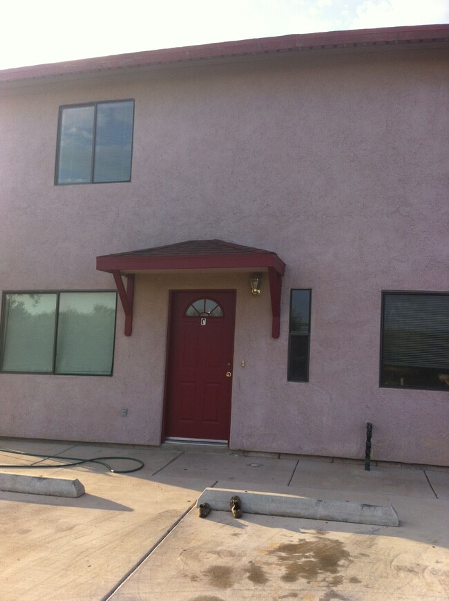 Building Photo - 1178 Menta Ct