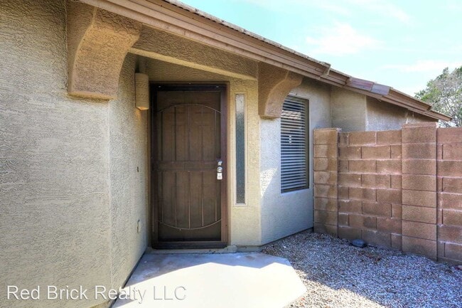 Building Photo - 3 br, 2 bath House - 10949 E Catalina Ave.