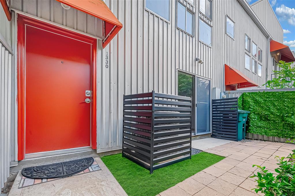 Foto principal - 1330 Rosalie St
