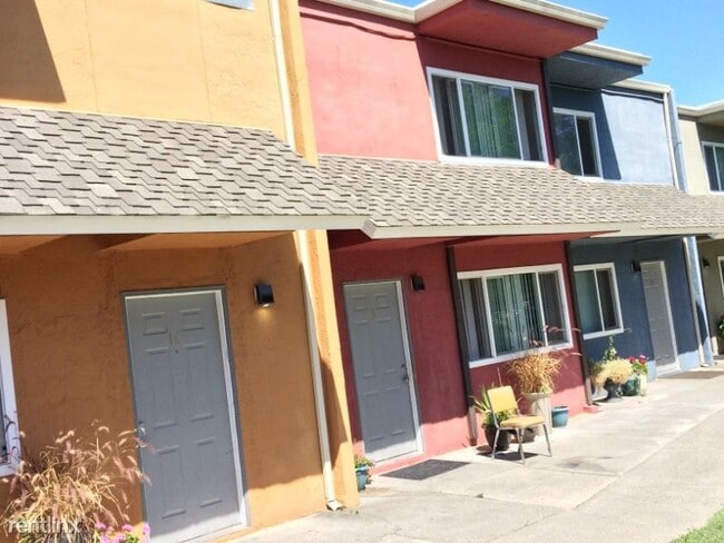 Foto del edificio - 10279 Mills Station Rd