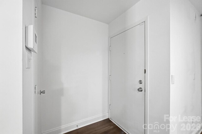 Foto del edificio - 2900 Heathstead Place