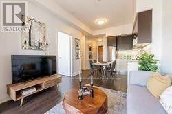 Photo du bâtiment - 36 Park Lawn Rd