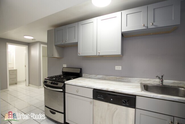 Foto del edificio - 4400 N Racine Ave