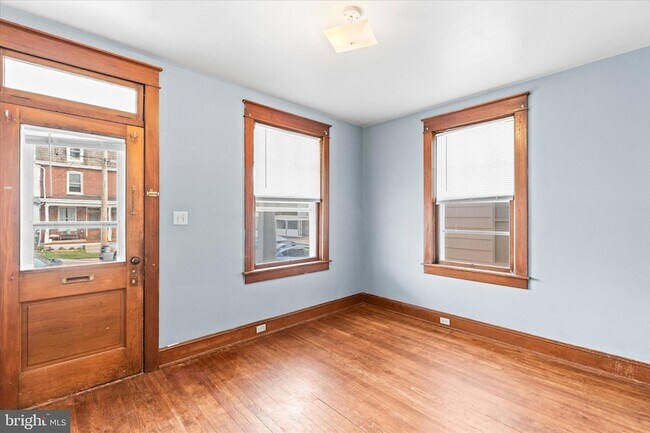 Foto del edificio - 133 Hanover Rd