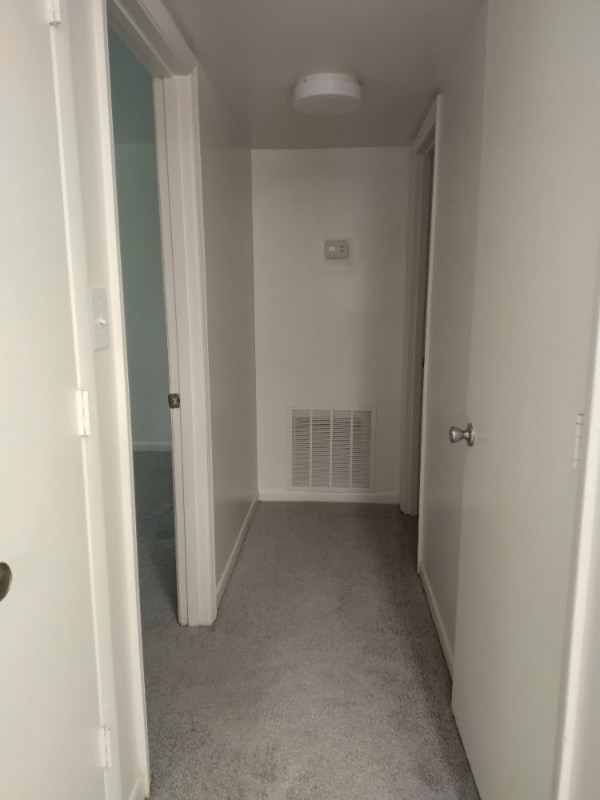 Foto del edificio - 600 Reusens Rd