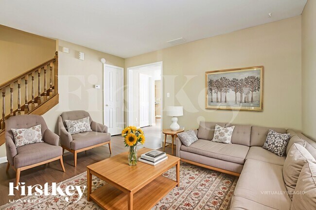 Foto del edificio - 728 Sweet Creek Dr