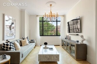 Building Photo - 50 Clinton St