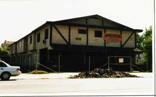 Building Photo - 4510 Hazeltine Ave