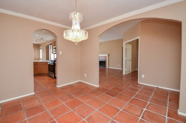 Building Photo - 17315 Kenton Crossing Ln