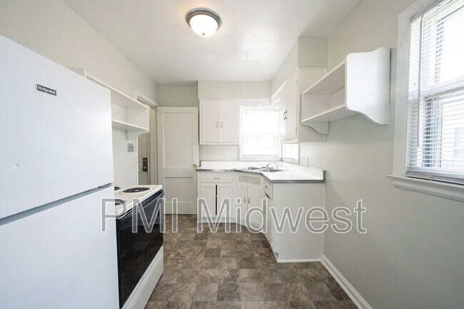 Foto del edificio - 3825 Spann Ave