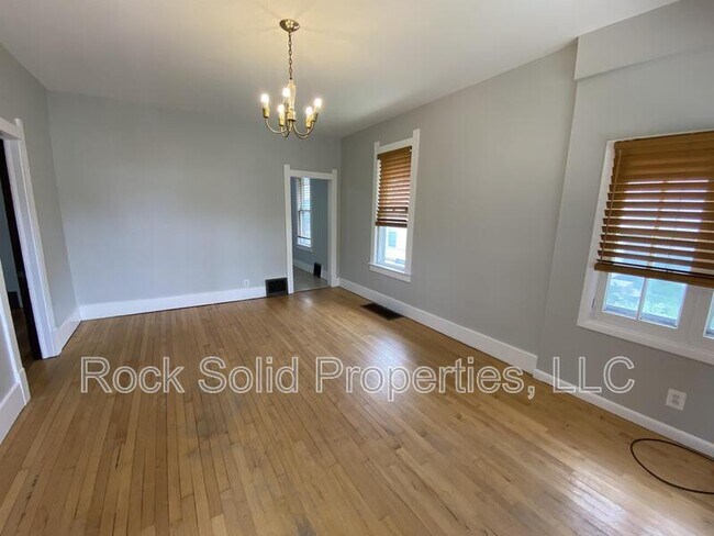 Building Photo - 2414 Reed Ave